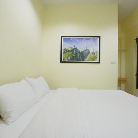 Hostel Interest Poshtel Bangkok Zewnętrze zdjęcie